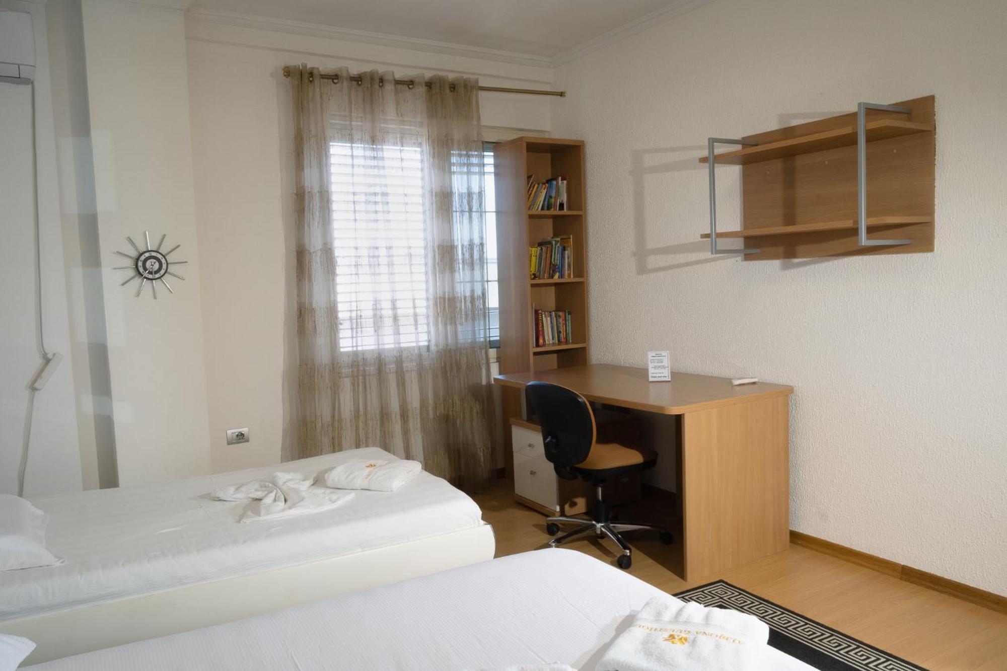 Albjona Guesthouse Тирана Экстерьер фото